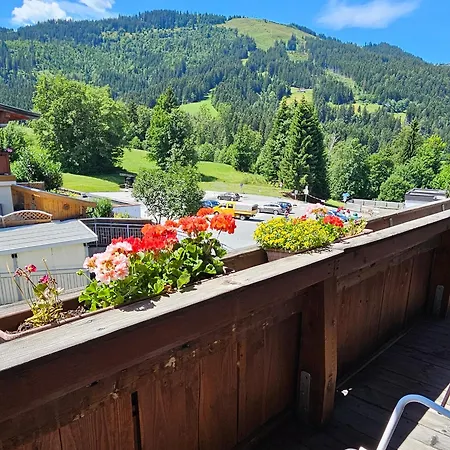 Fruehstueckspension Schoenblick Pensjonat Ellmau